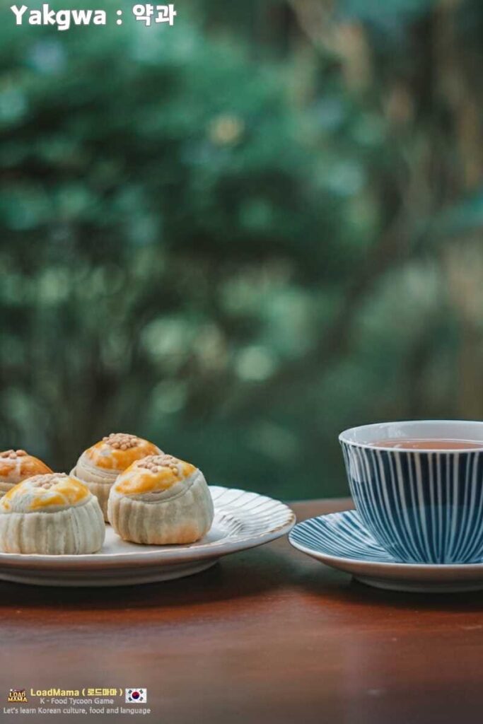 ☕ A Plate of Yakgwa to Enjoy with Warm Tea